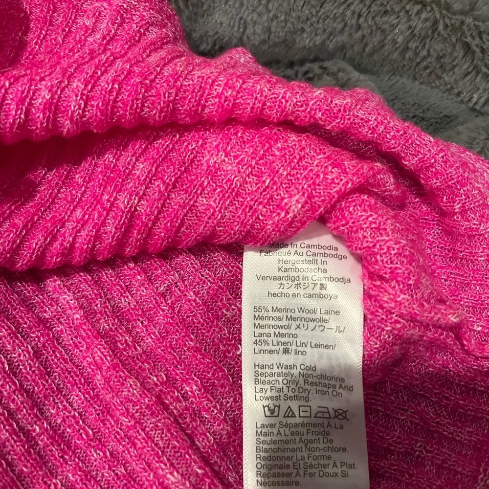 NWT J.Crew Hot Pink Crew Neck Shirt Size Small